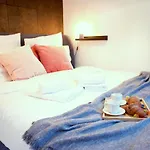 Apartment Kinowa
